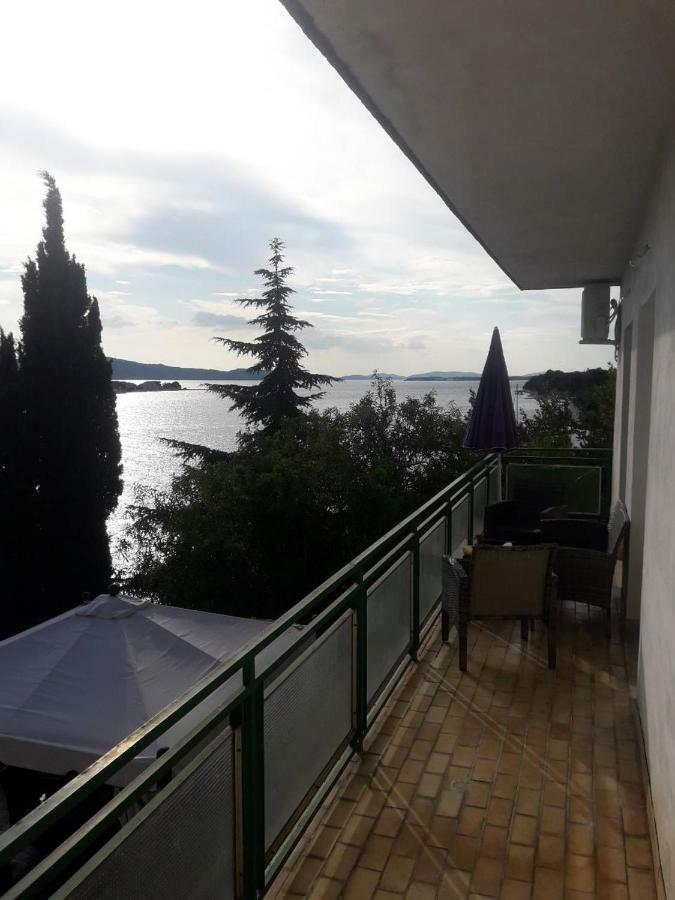 Apartment Dalmatino *